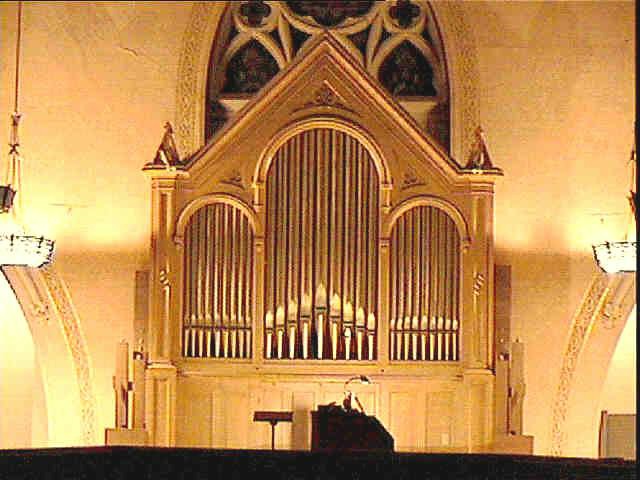 organ1a.jpg (66377 bytes)